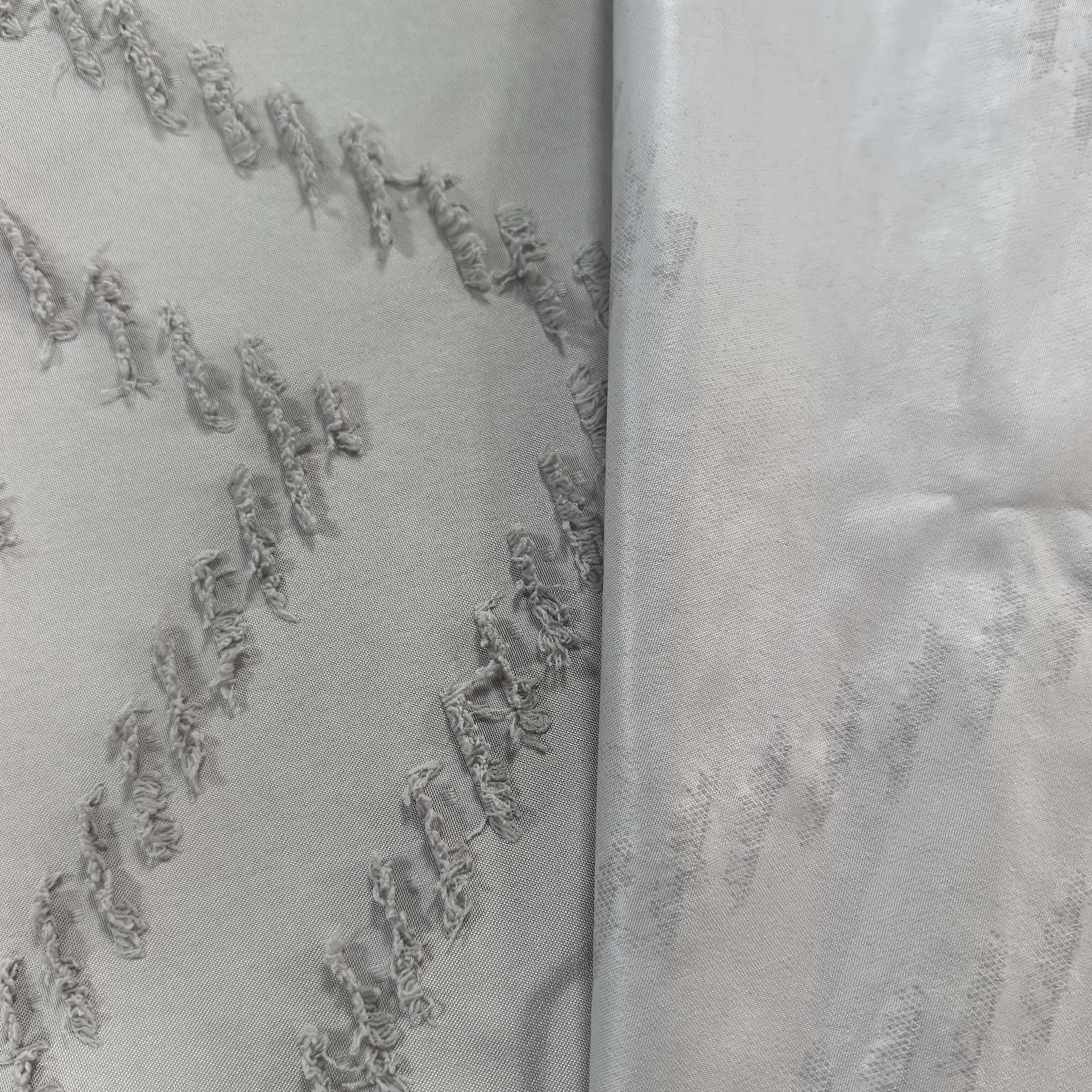 1pc 200 Light Gray Bohemian Style Cut-Out Embossed Laminated Fringe Shower Curtain, Home Decor Curtain, Bathroom Curtain, Metal Grommets, Includes Matching Hooks